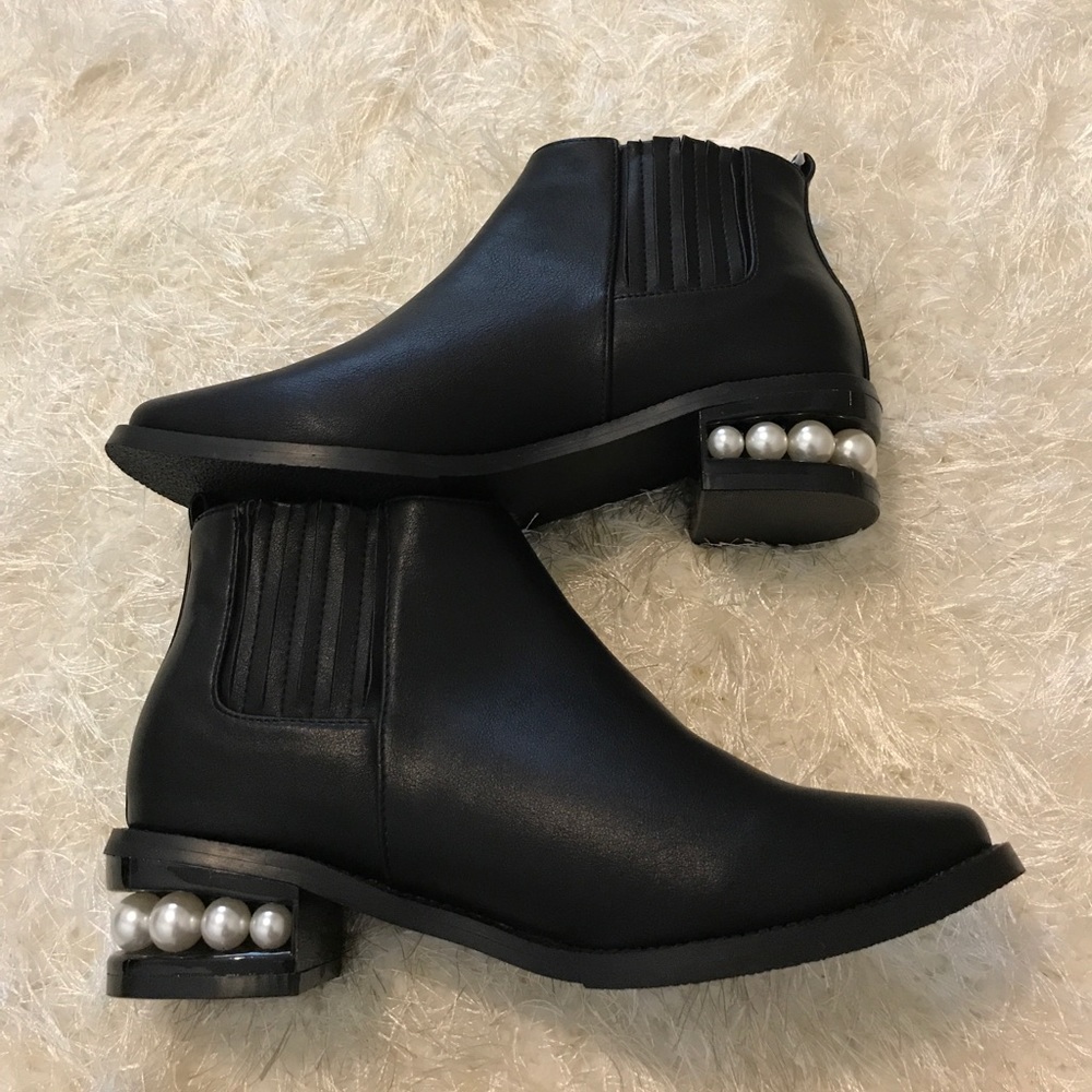 Catherine Malandrino Booties NWOT - Picture 2 of 4